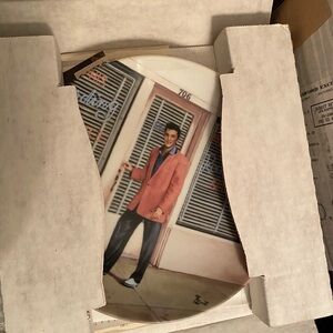 Vintage Elvis Presley Looking at a legend Plate 1991 Entering Sun Studio